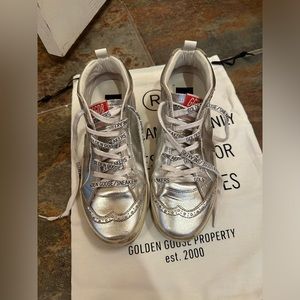 Women’s Golden Goose Mid Star Classic - silver - size 37